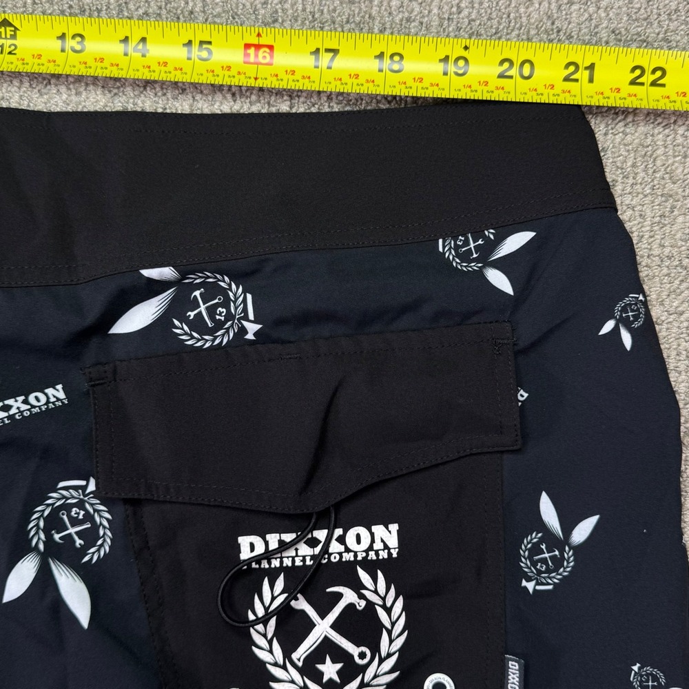 Dixxon Flannel Company x Playboy Men's Black Graphic Board Shorts Size 46 - Picture 6 of 9
